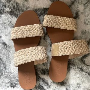 New-Vince Camuto Sandals- Size 7